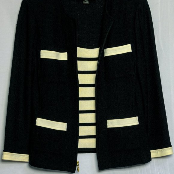 Classy St. John Jacket and Matching Top - Picture 3 of 6